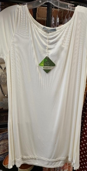 TRIBE Bamboo White Short Sleeve Top Size Small NWT - Picture 2 of 3